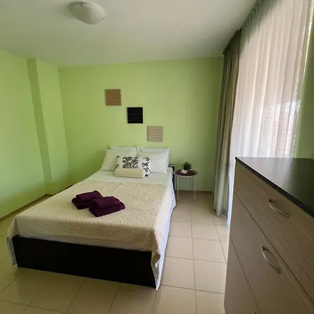 Sunny View Retreat At Sunny Cozy With Sunlit Balcony Appartement Sunny Beach